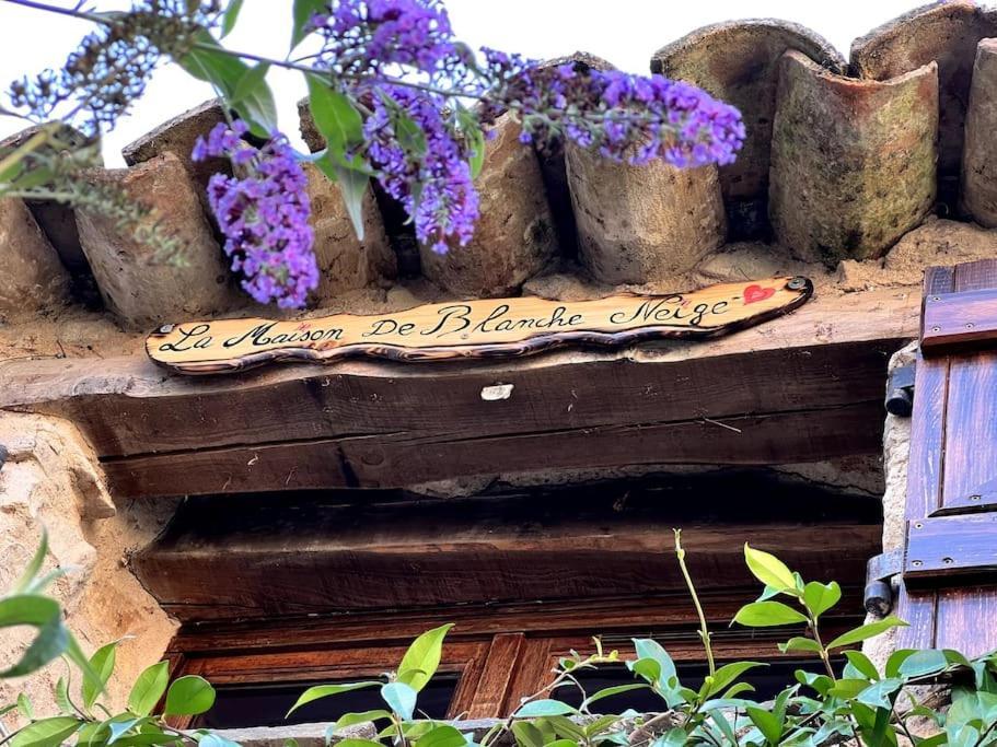La Maison De Blanche Neige Assignan Екстериор снимка